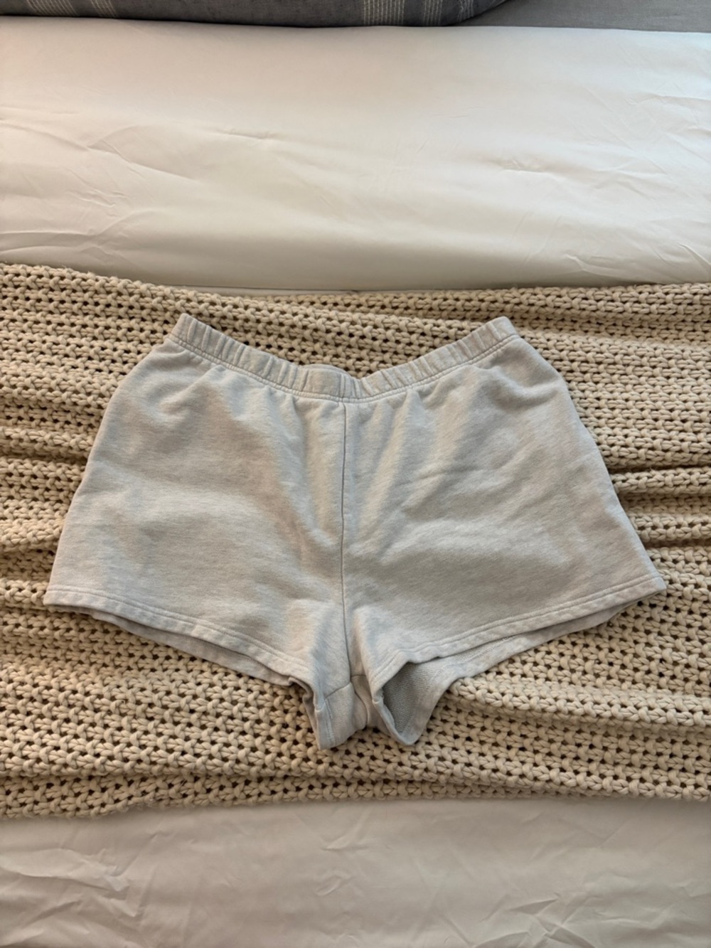 Aritzia TNA Perfect Terry 3” Fleece Shorts